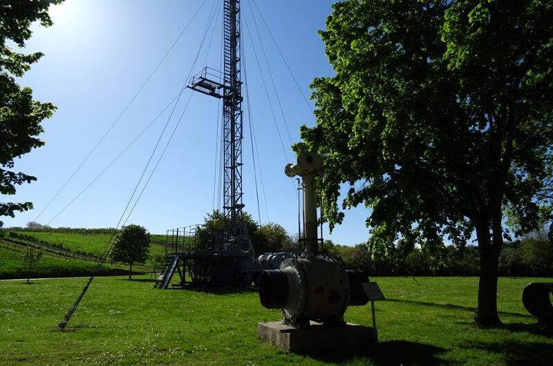 Historischer Bohrturm