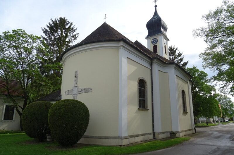 Kirche Traunfeld