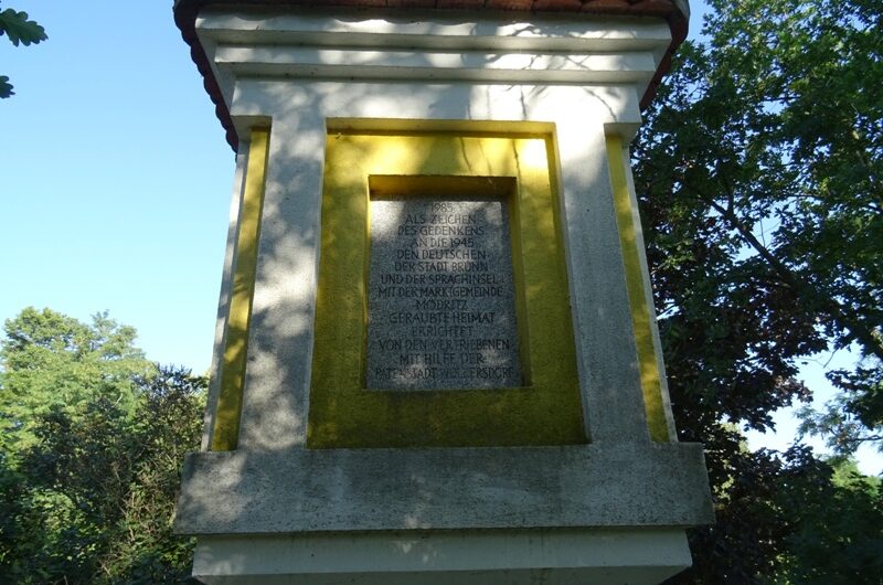 Vertriebenen Gedenkstein an der Brünner Straße