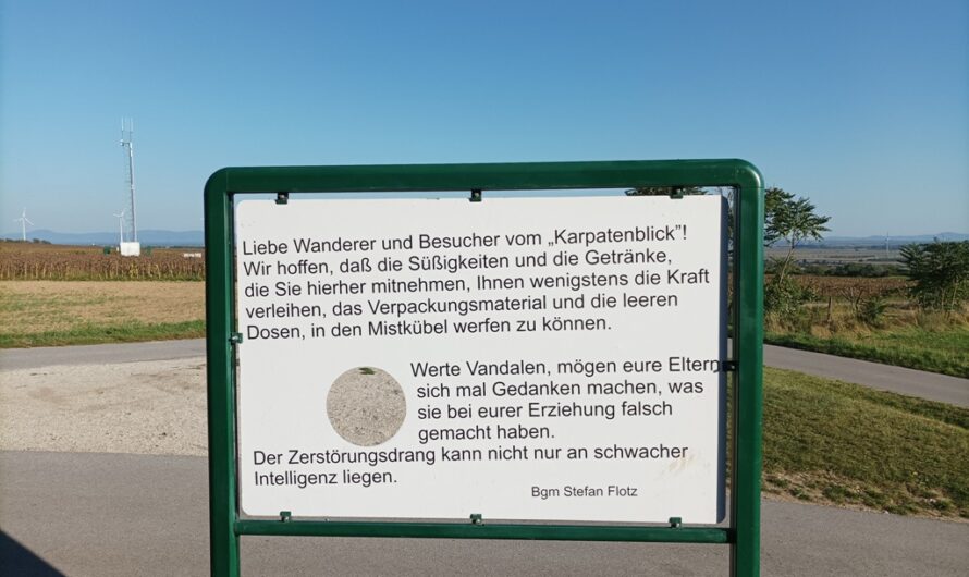 Hinweisschild beim Karpatenblick