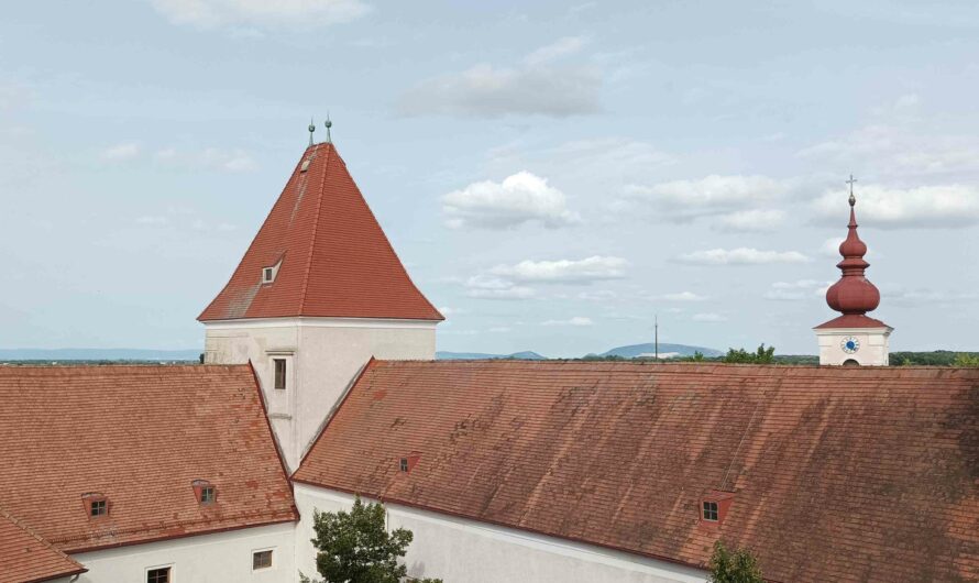 Blick über Schloss Orth